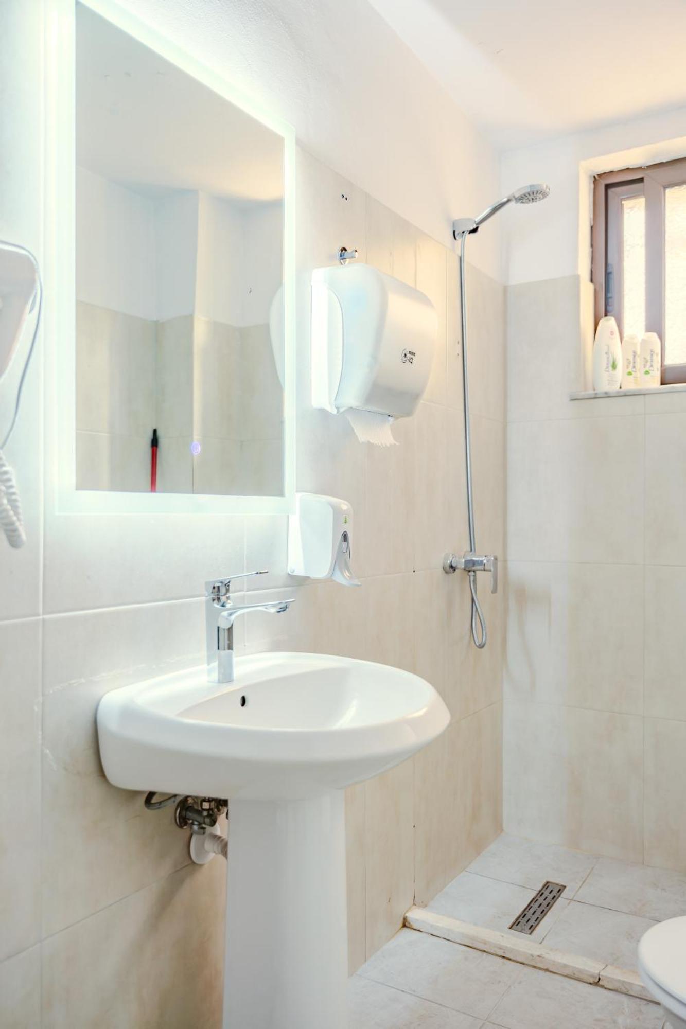 Bejart Apartment 1 Тирана Экстерьер фото